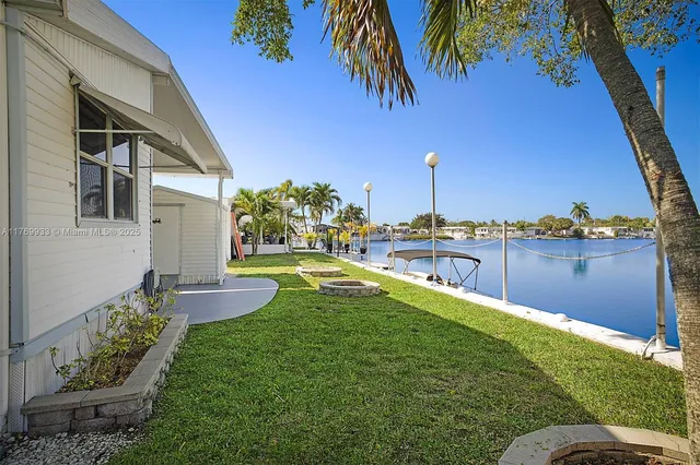 $289,900 | 102 Lake Shore Drive, Pembroke Park, FL 33009