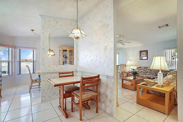 $289,900 | 102 Lake Shore Drive, Pembroke Park, FL 33009