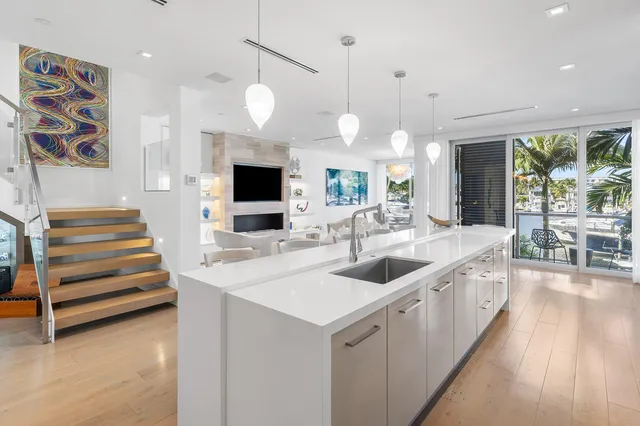 $6,250,000 | 130 Mac Farlane Drive, Delray Beach, FL 33483