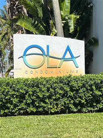 $2,100 | 15205 Northeast 6th Avenue, Unit D301, Miami, FL 33162