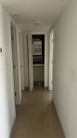 $2,100 | 15205 Northeast 6th Avenue, Unit D301, Miami, FL 33162