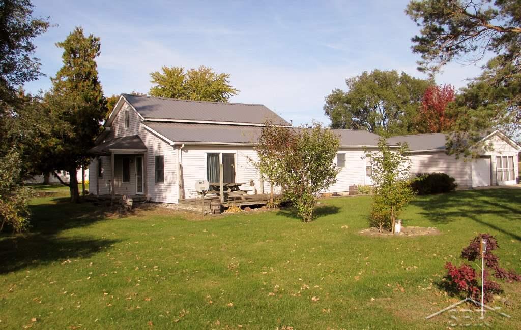 13005 Stuart Road Chesaning, MI 48616 - Photo 1 of 30