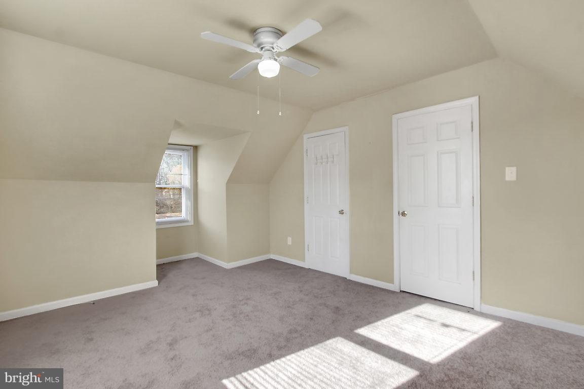 333 Back River Neck Road Baltimore, MD 21221 - Photo 13 of 25 a view of an empty room with a window