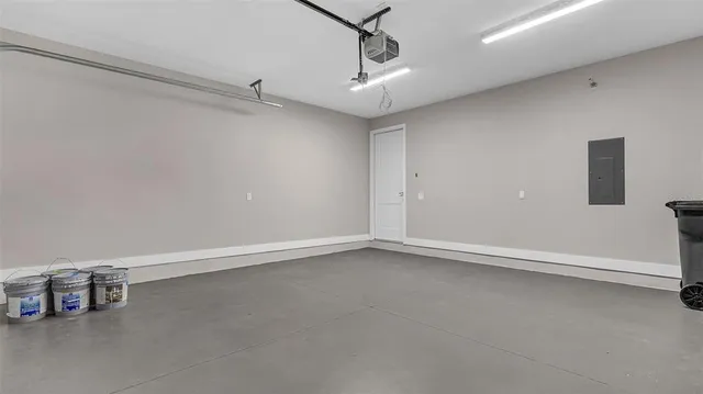 $4,000 | 2835 60th Avenue North, St. Petersburg, FL 33714