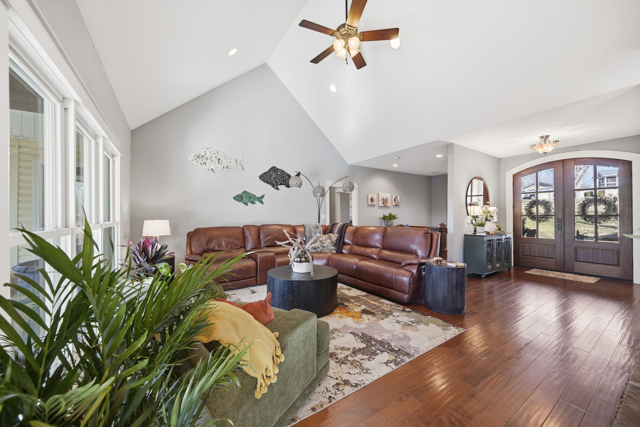 100 Cindy Circle Tullahoma, TN 37388 - Photo 7 of 51 a living room with furniture and a potted plant