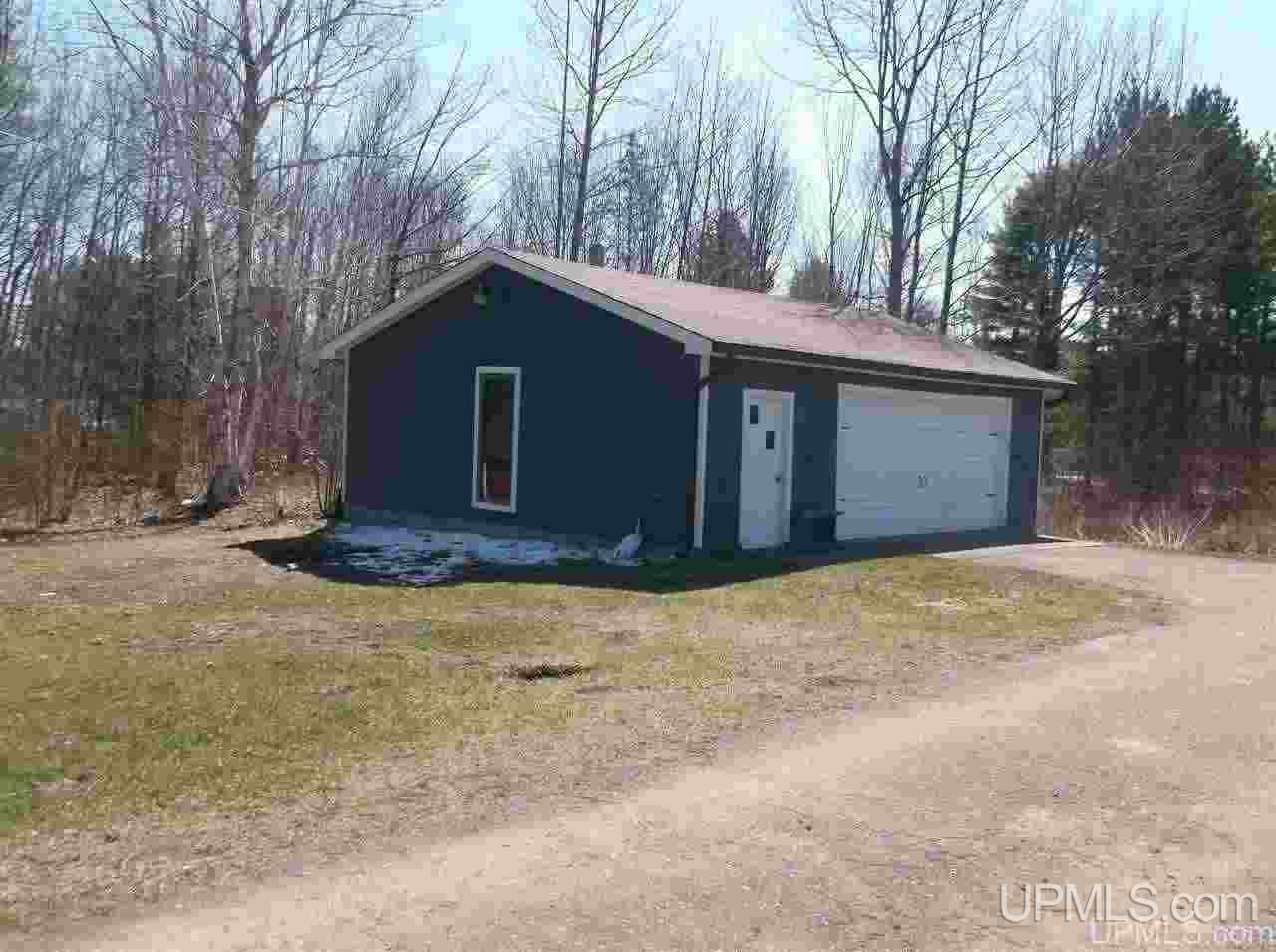 24850 Upper Point Mills Road Hancock, MI 49930 - Photo 3 of 50 Gallery Image 3