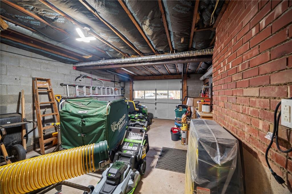 183 Lindley Road Canonsburg, PA 15317 - Photo 38 of 44 a view of a room with gym equipment