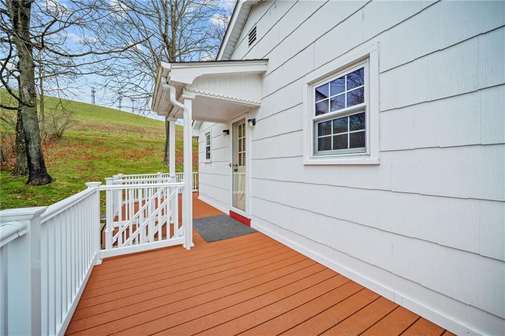 183 Lindley Road Canonsburg, PA 15317 - Photo 40 of 44 a balcony with wooden floor