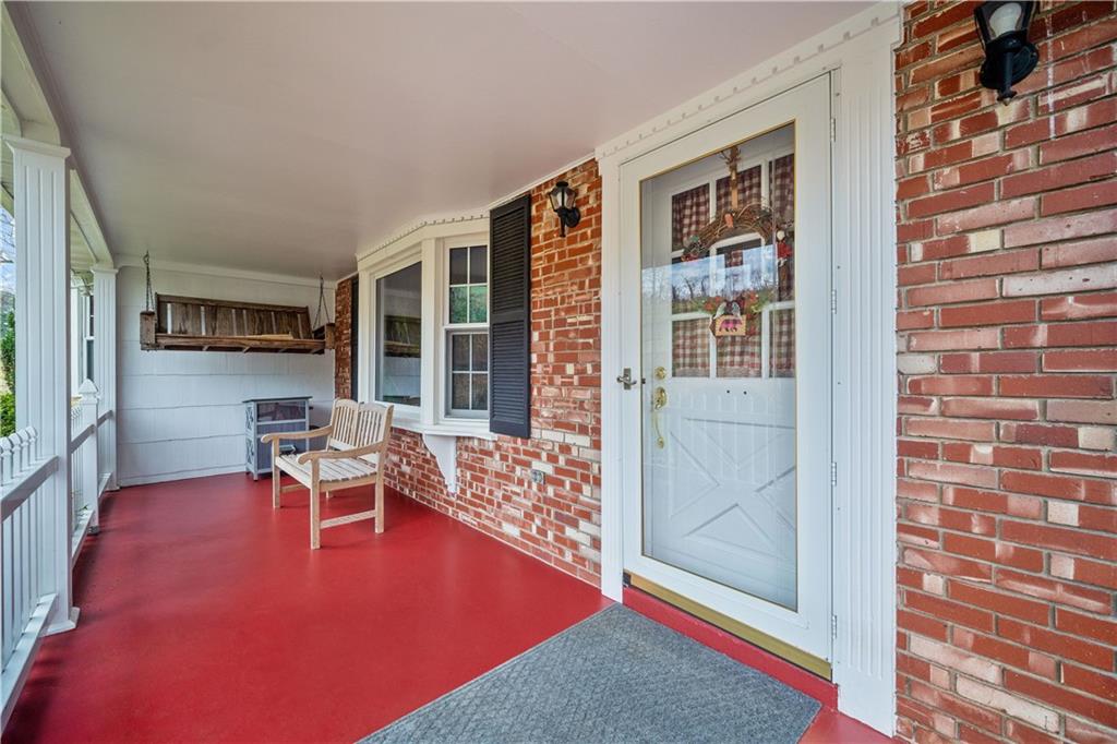 183 Lindley Road Canonsburg, PA 15317 - Photo 9 of 44 a living room with furniture and a window