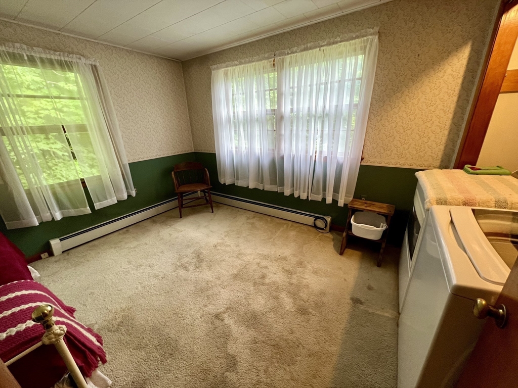 7 Shepard Place Sturbridge, MA 01566 - Photo 19 of 34 a view of a room with gym equipment