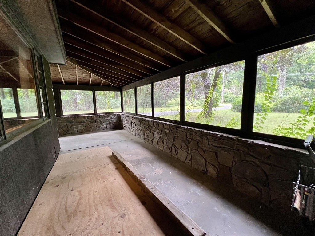 7 Shepard Place Sturbridge, MA 01566 - Photo 28 of 34