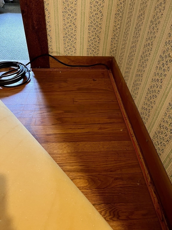 7 Shepard Place Sturbridge, MA 01566 - Photo 29 of 34 a view of balcony with wooden floor
