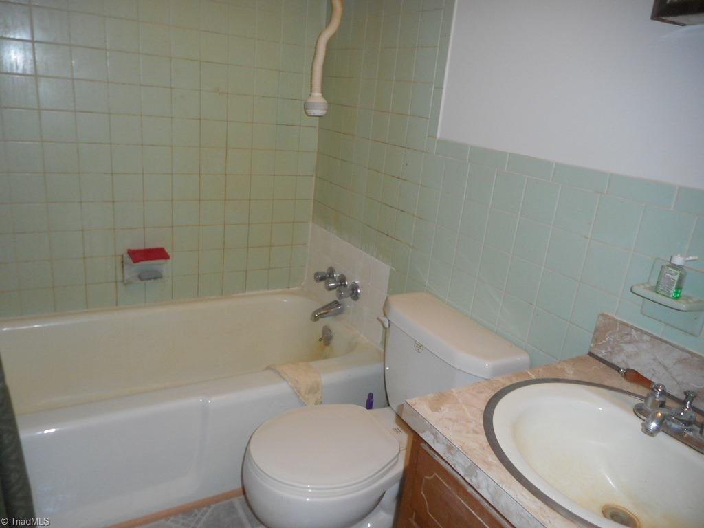 4088 Pine Hall Road Walnut Cove, NC 27052 - Photo 10 of 28 Gallery Image 10