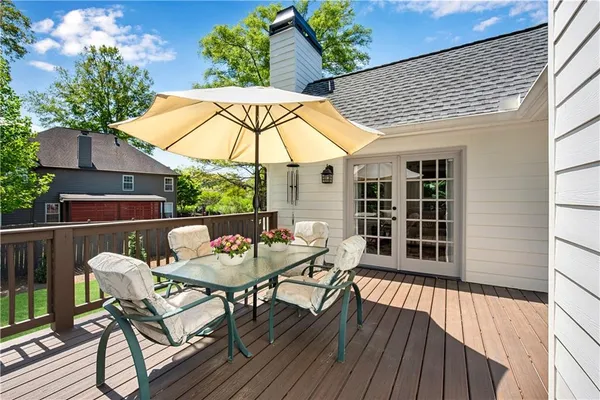 $775,000 | 2572 Chestea Drive Northeast, Marietta, GA 30066