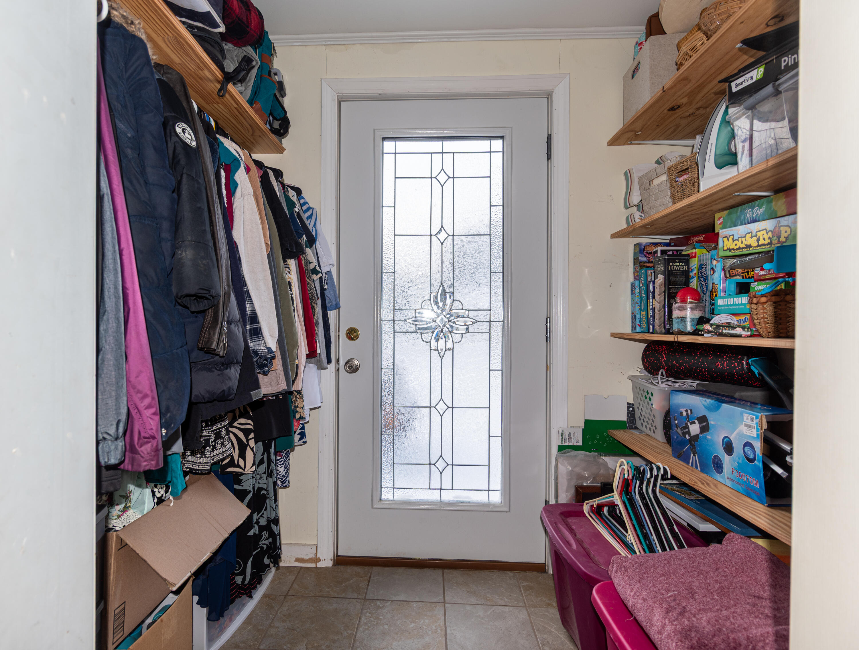 33 Elizabeth Street Presque Isle, ME 04769 - Photo 32 of 47 Front Entryway