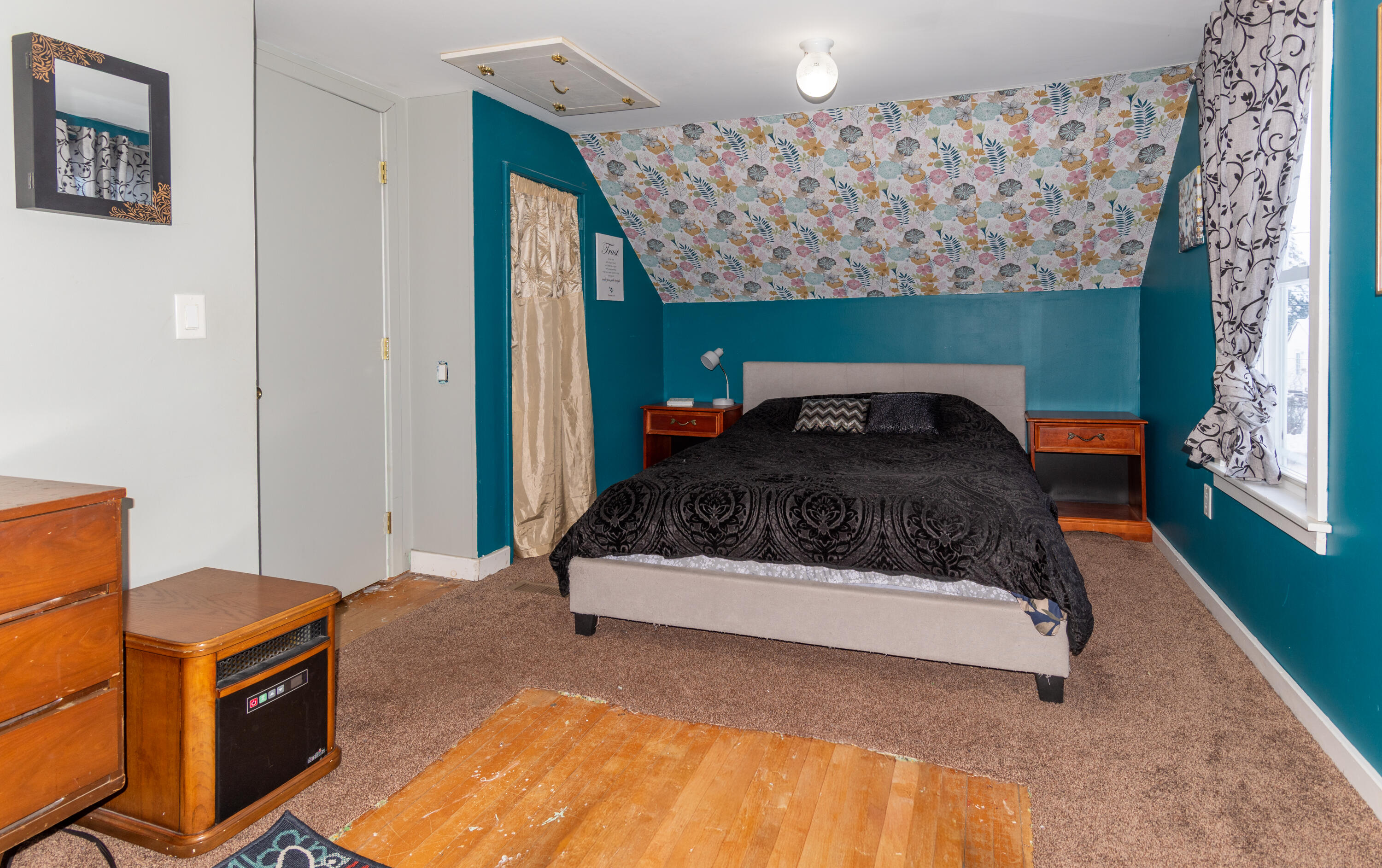 33 Elizabeth Street Presque Isle, ME 04769 - Photo 34 of 47 Primary bedroom