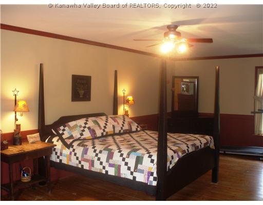 562 Bluelick Road Winfield, WV 25213 - Photo 5 of 13 Master Bedroom.