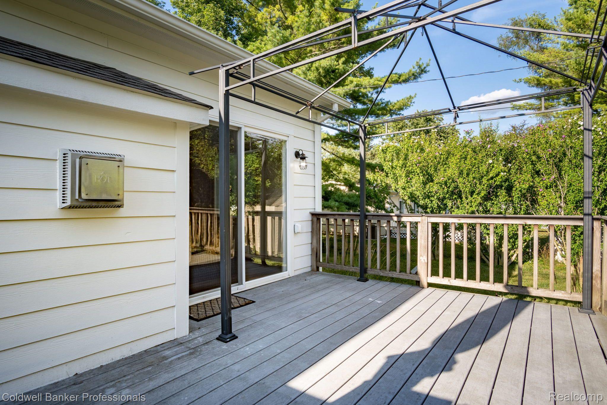 1158 Beta Road Walled Lake, MI 48390 - Photo 23 of 27 Gallery Image 23