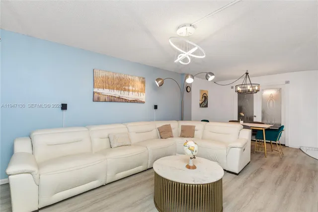 $339,900 | 2800 North 46th Avenue, Unit A307, Hollywood, FL 33021