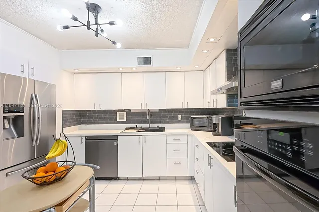 $339,900 | 2800 North 46th Avenue, Unit A307, Hollywood, FL 33021