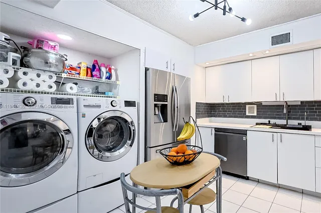 $339,900 | 2800 North 46th Avenue, Unit A307, Hollywood, FL 33021