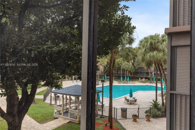 $339,900 | 2800 North 46th Avenue, Unit A307, Hollywood, FL 33021