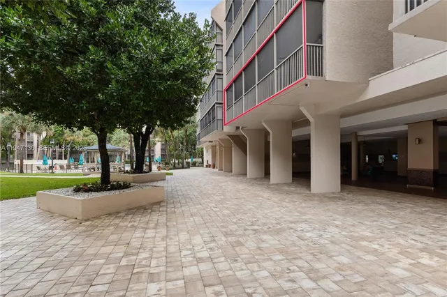 $339,900 | 2800 North 46th Avenue, Unit A307, Hollywood, FL 33021