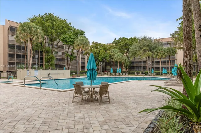 $339,900 | 2800 North 46th Avenue, Unit A307, Hollywood, FL 33021