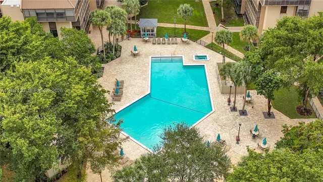 $339,900 | 2800 North 46th Avenue, Unit A307, Hollywood, FL 33021