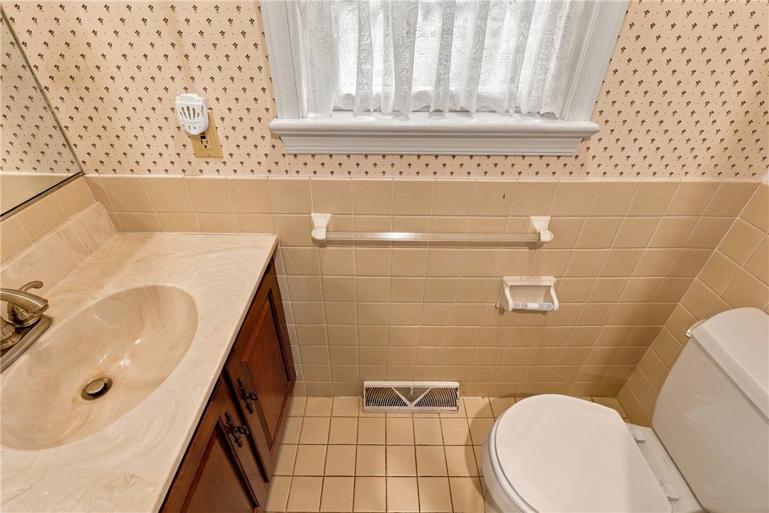 2775 Kuter Road Bath, PA 18014 - Photo 15 of 41 Gallery Image 15