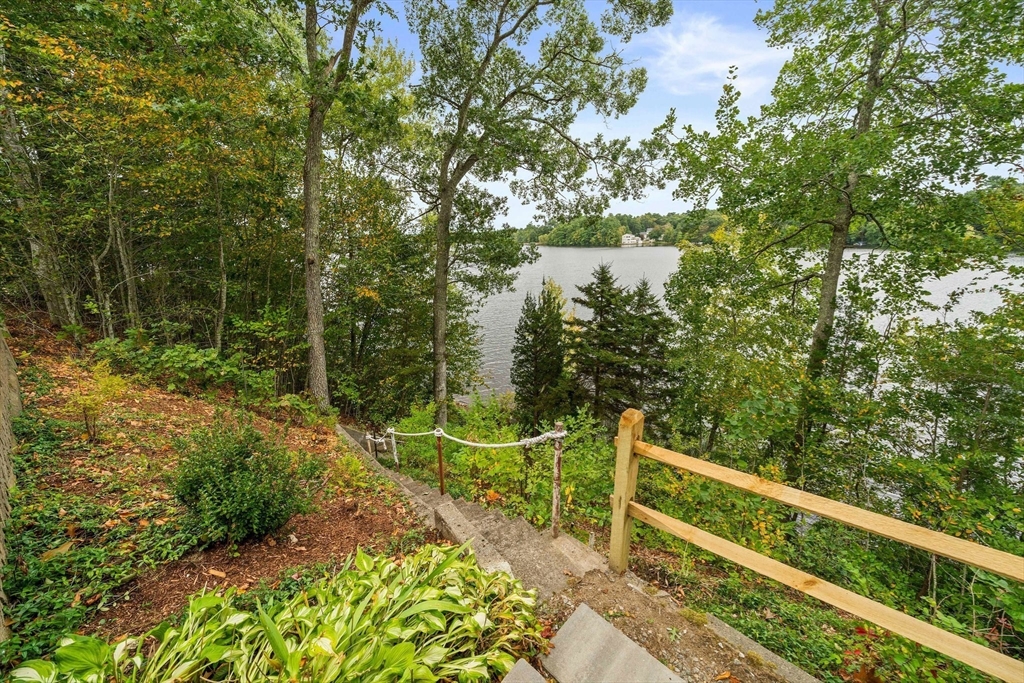 47 White Island Road Halifax, MA 02338 - Photo 20 of 25 Gallery Image 20