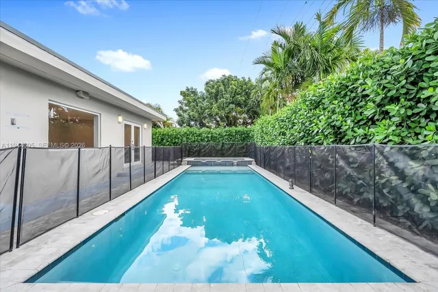 $6,500 | 10330 Southwest 51st Street, Miami, FL 33165