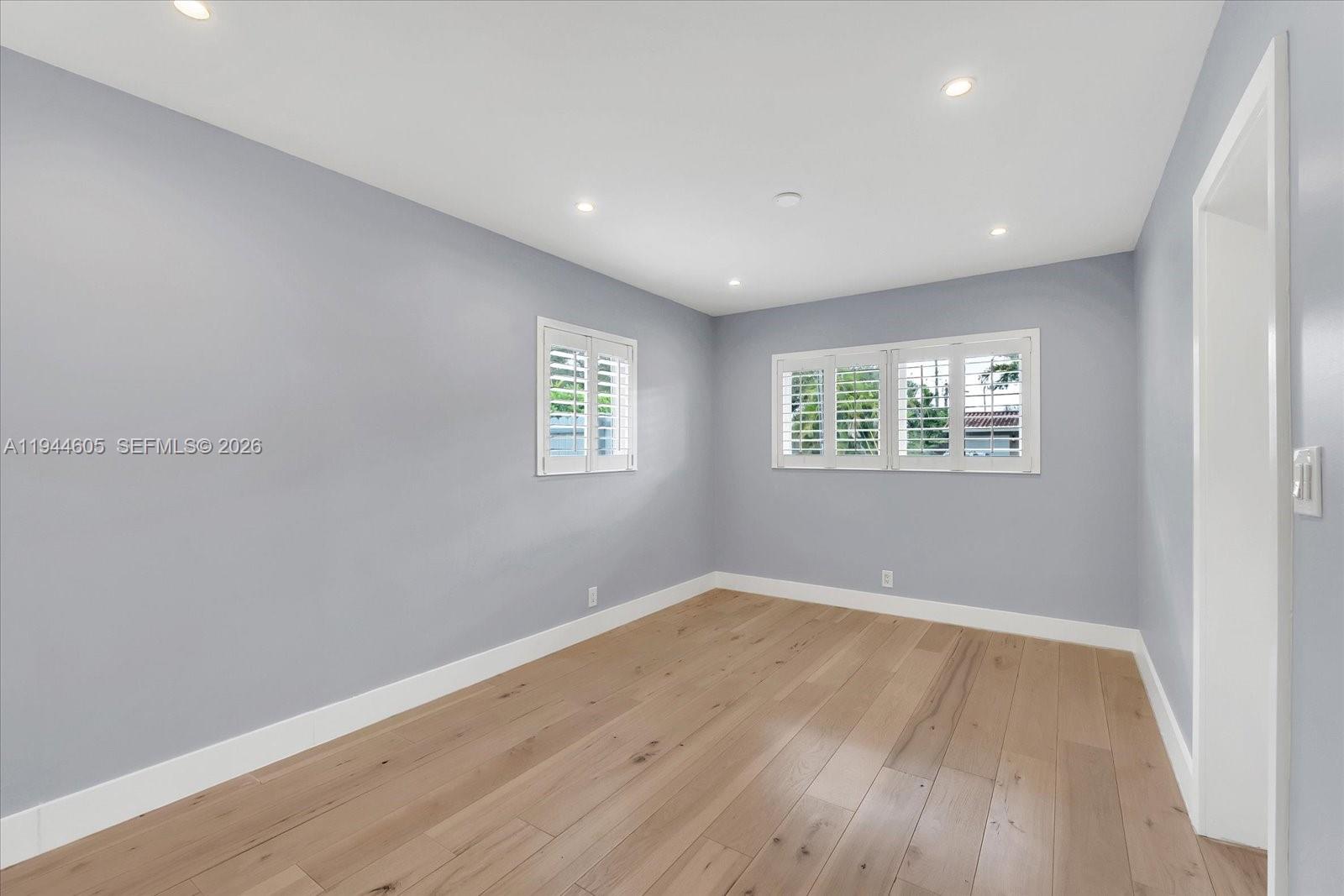 10330 Southwest 51st Street Miami, FL 33165 - Photo 17 of 40