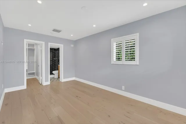 $5,950 | 10330 Southwest 51st Street, Miami, FL 33165