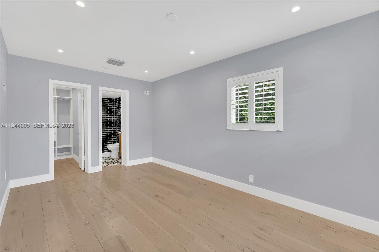 10330 Southwest 51st Street Miami, FL 33165 - Photo 18 of 40