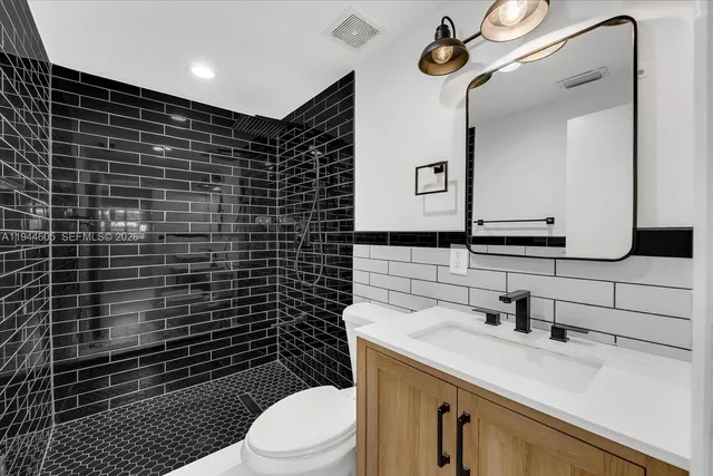 $6,500 | 10330 Southwest 51st Street, Miami, FL 33165