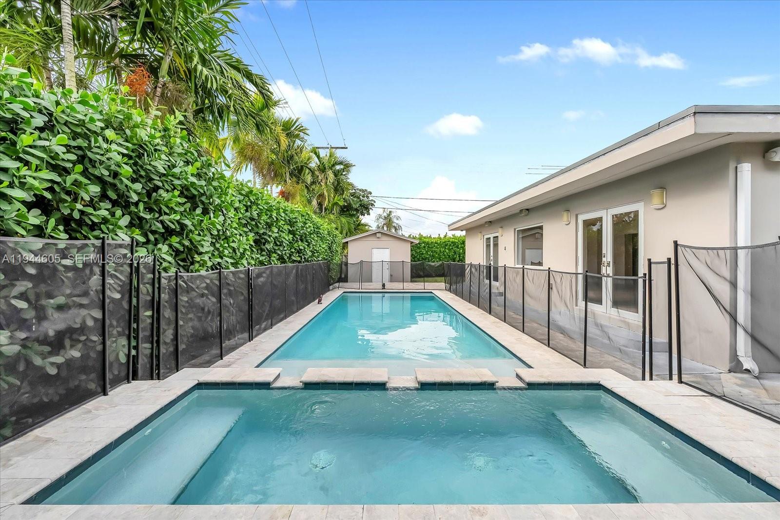 10330 Southwest 51st Street Miami, FL 33165 - Photo 31 of 40