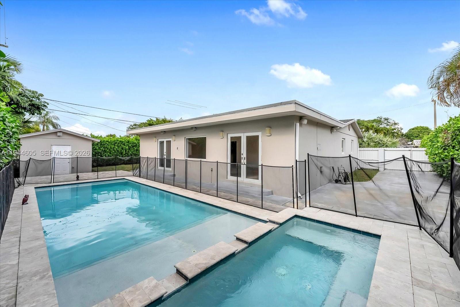 10330 Southwest 51st Street Miami, FL 33165 - Photo 32 of 40