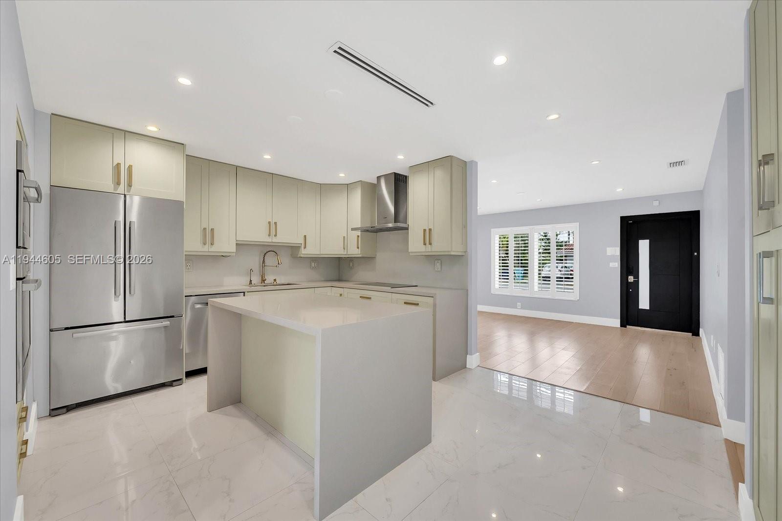 10330 Southwest 51st Street Miami, FL 33165 - Photo 10 of 40