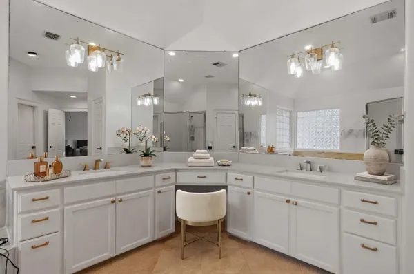 $3,250 | 1007 Crocker Street, Houston, TX 77019