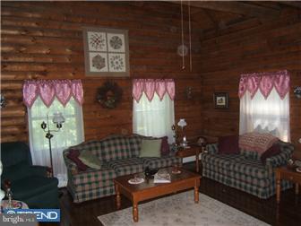 154 Merkle Road Bechtelsville, PA 19505 - Photo 4 of 12 Gallery Image 4