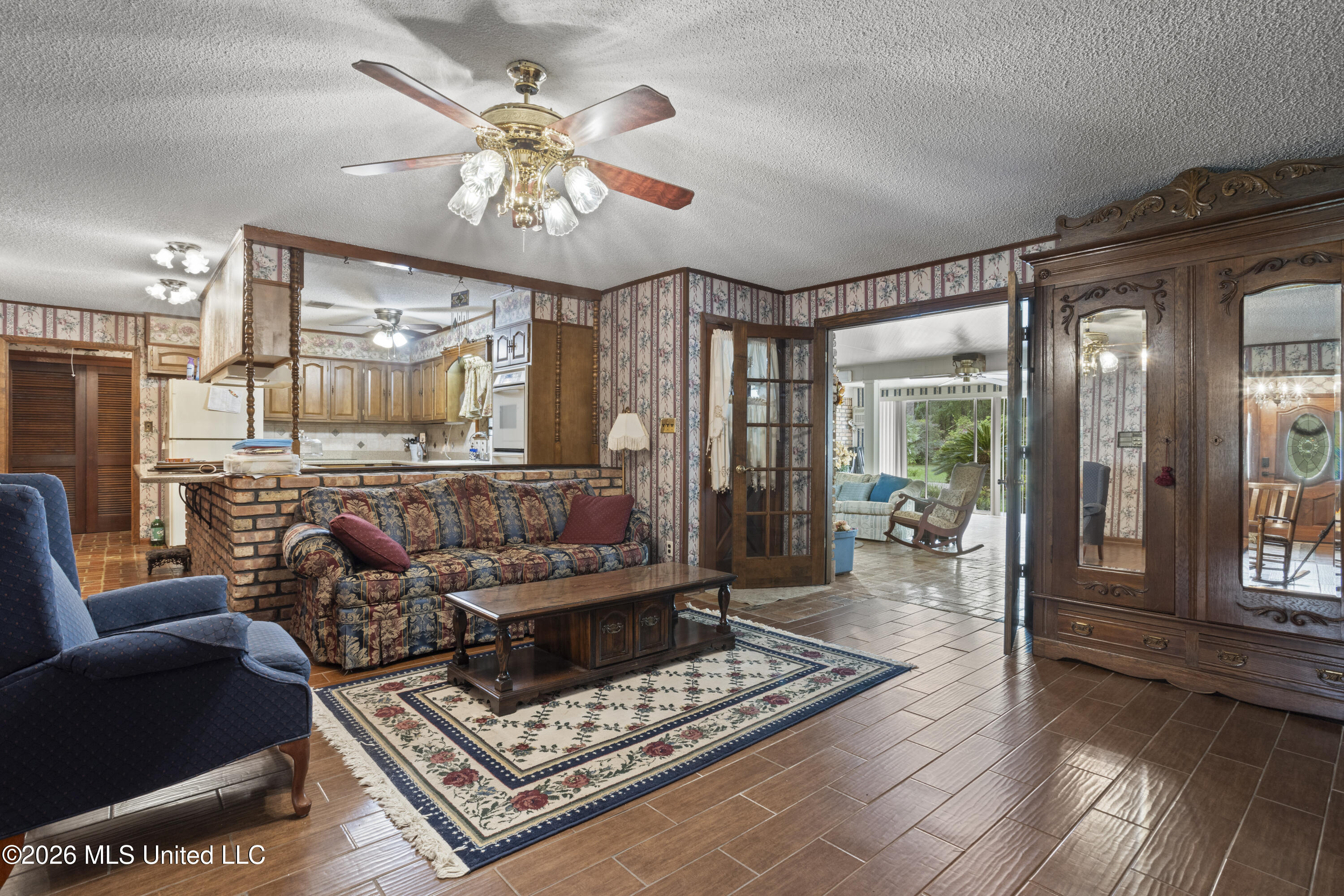 9121 Heather Lane Moss Point, MS 39562 - Photo 11 of 40 00011