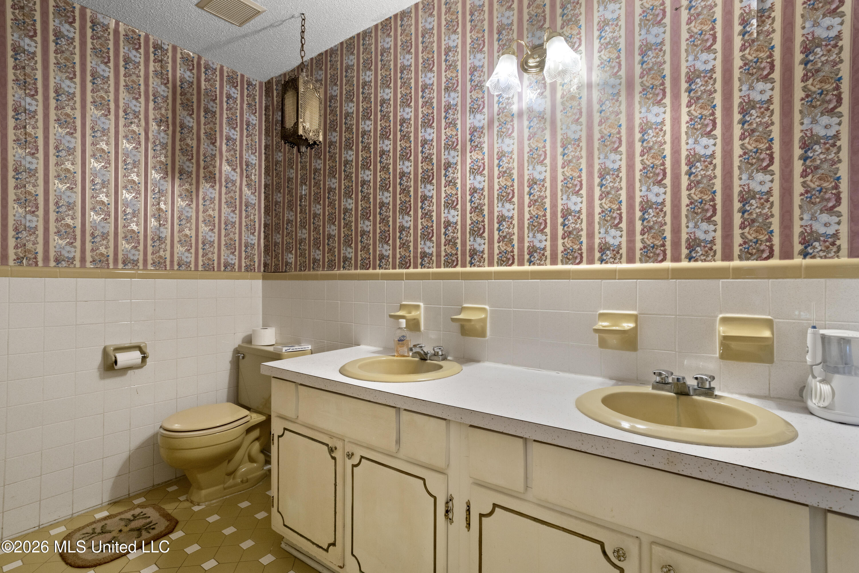 9121 Heather Lane Moss Point, MS 39562 - Photo 25 of 40 00025