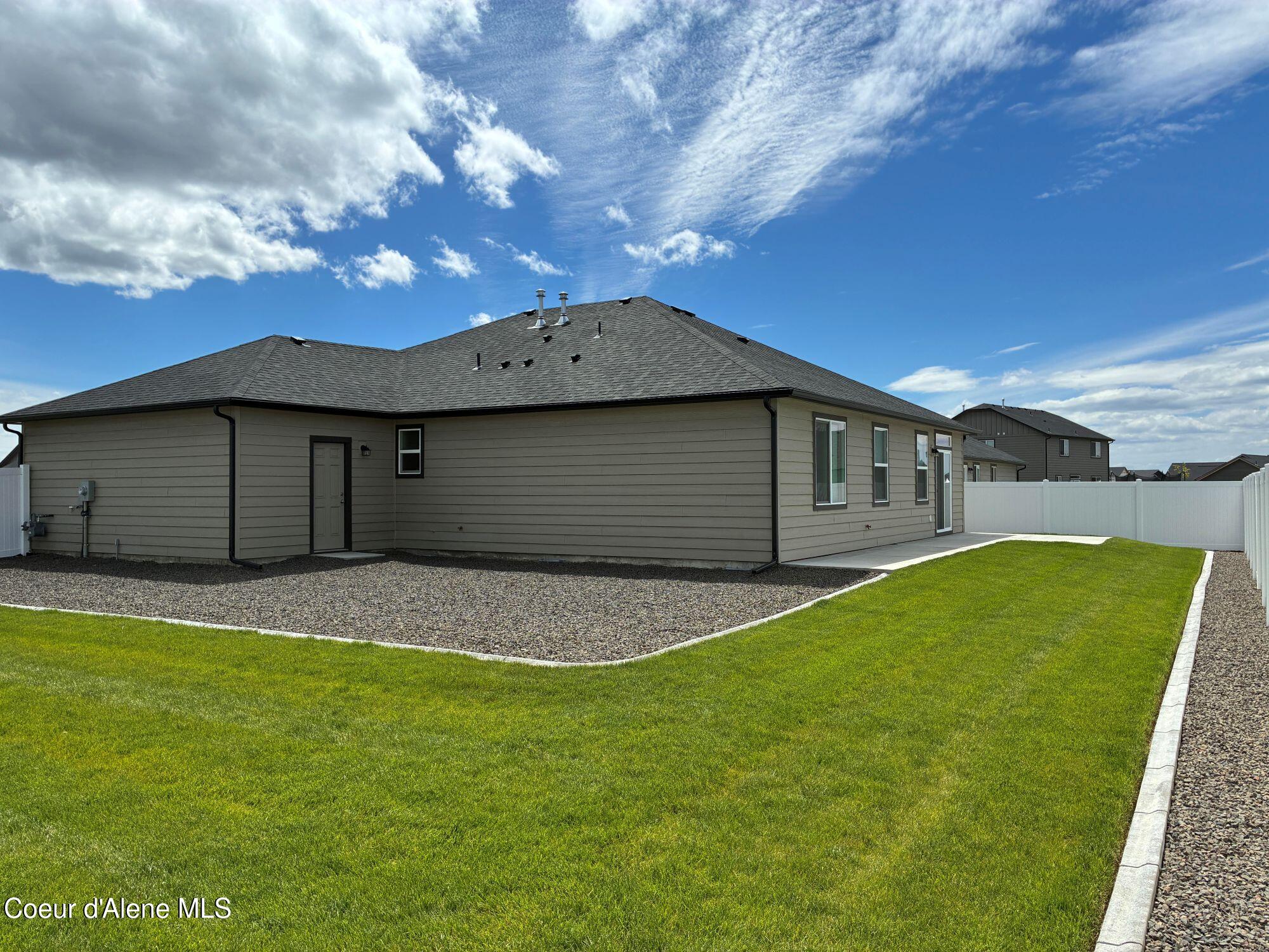 11842 North Lennon Lane Rathdrum, ID 83858 - Photo 31 of 33 11842 Lennon Pic 1