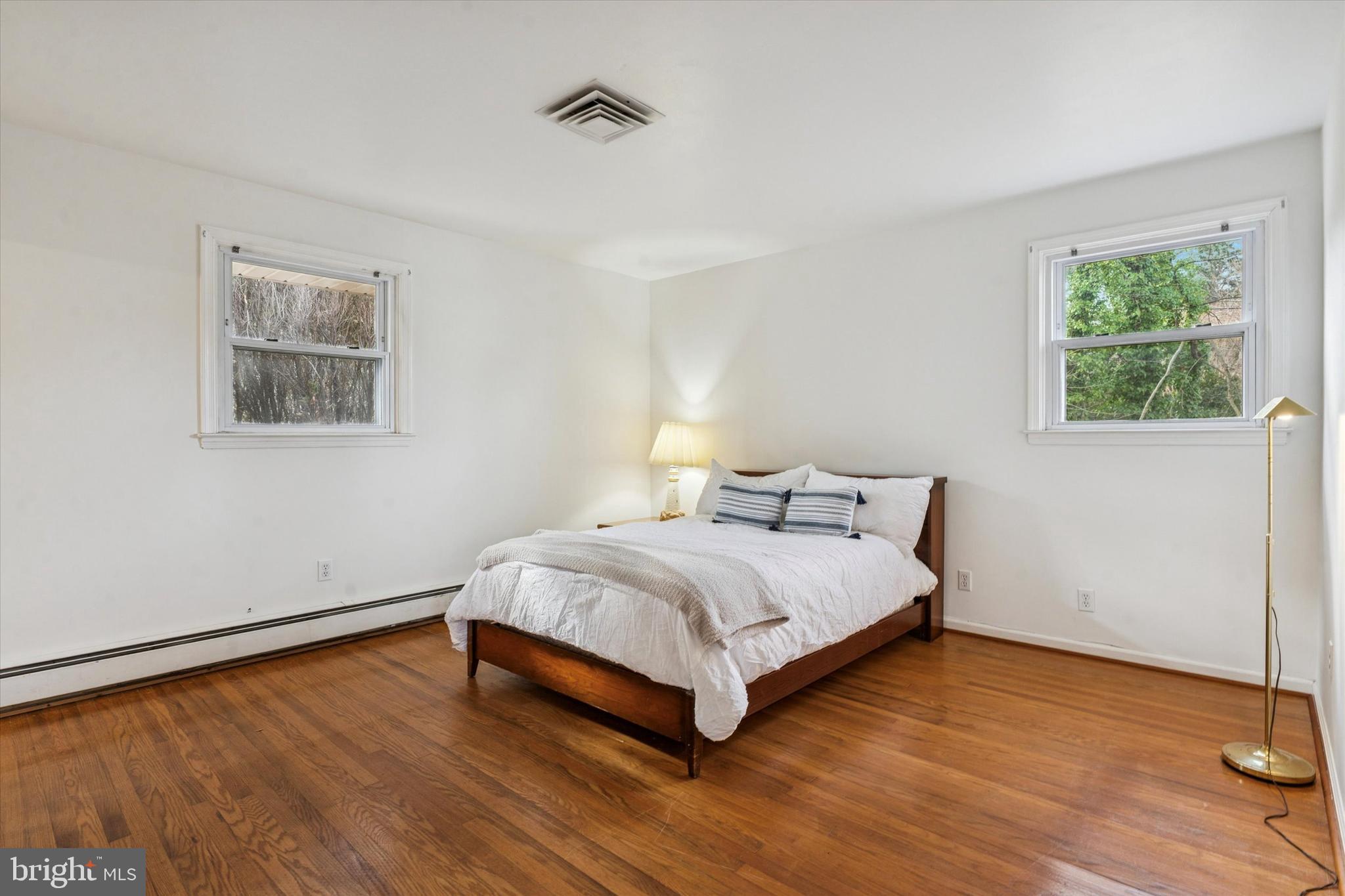 7 Dale Lane Wallingford, PA 19086 - Photo 19 of 46 Primary bedroom