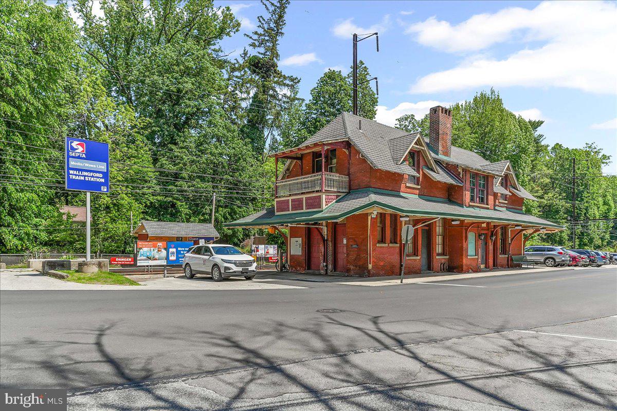 7 Dale Lane Wallingford, PA 19086 - Photo 38 of 46