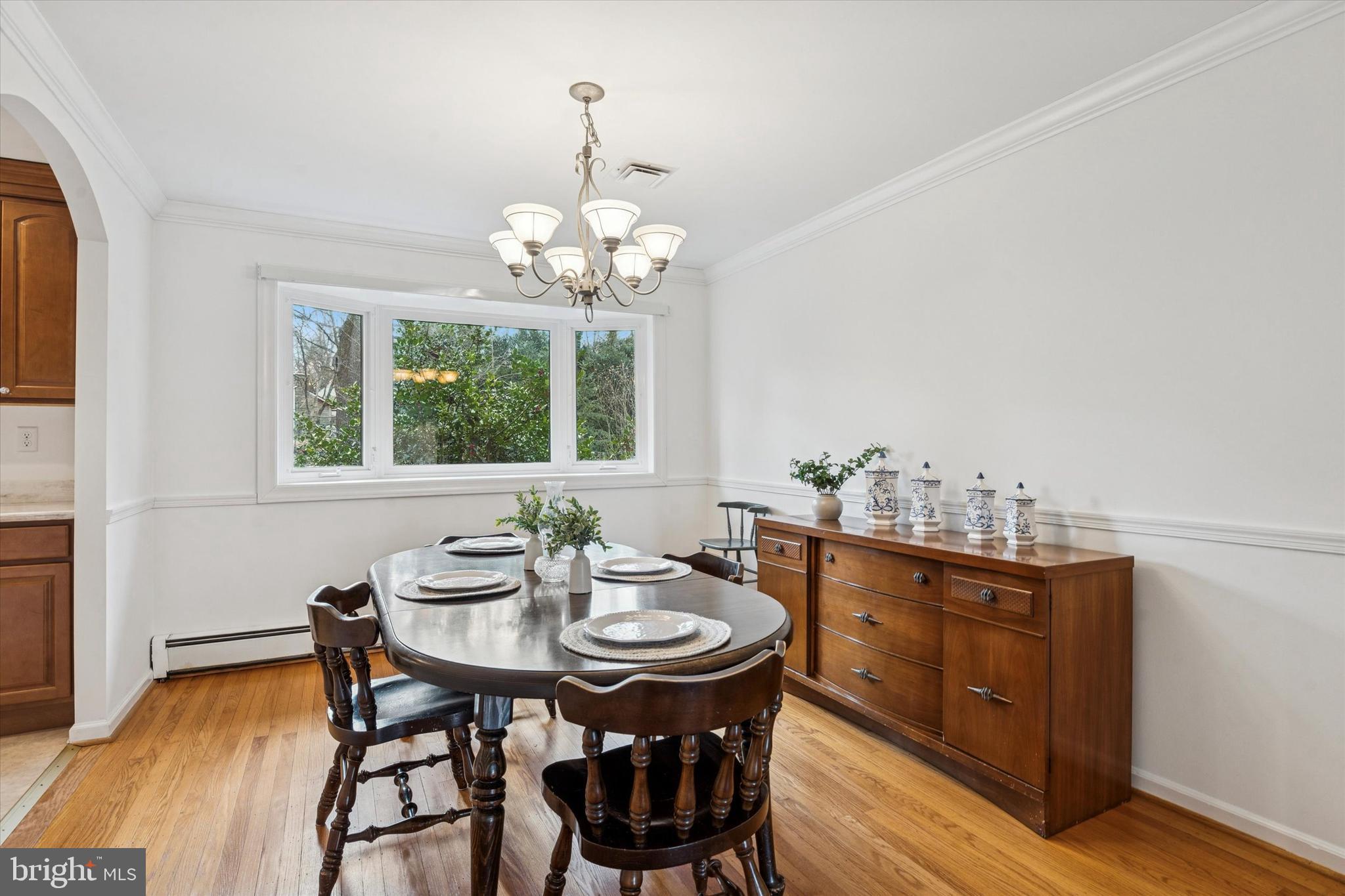 7 Dale Lane Wallingford, PA 19086 - Photo 4 of 46