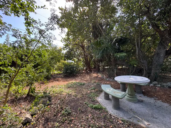$3,000 | 963 69th Street Ocean, Marathon, FL 33050