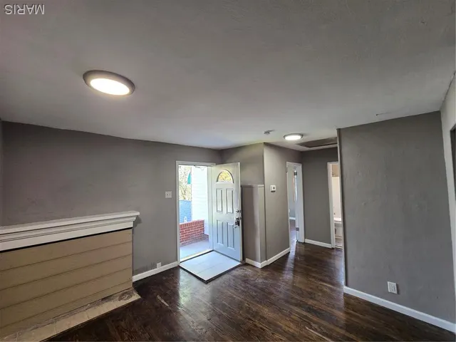 $1,580 | 6725 Thurston Avenue, St. Louis, MO 63134