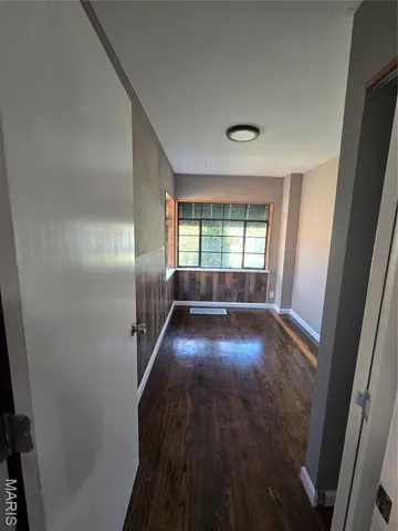 $1,580 | 6725 Thurston Avenue, St. Louis, MO 63134